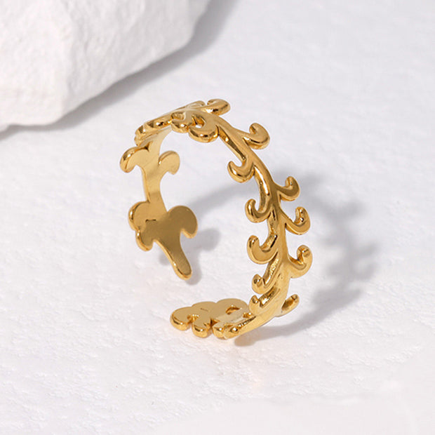 Golden Laurel Vine Ring