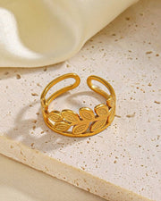 Golden Laurel Leaf Ring